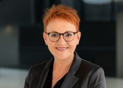 Member of the Management Board of NürnbergMesse Petra Wolf 