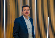 Shane Suter, Baxi