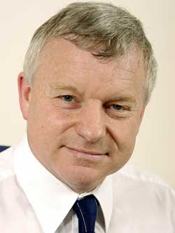 HSE urges speedy faulty ladder exchange 