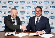 Shaun Edwards, chief executive of Ideal Boilers, and Albion chief executive, Mark Jenkins, shake on the Principal Partner two-year deal.