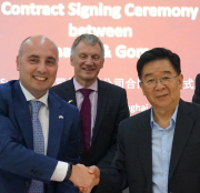 Maurizio Zaglio, international business development manager at Sunamp, with trade and investment minister Ivan McKee and Gomon chairman Chaohong Fan.