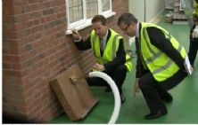 DECC minister visits insulation academy 